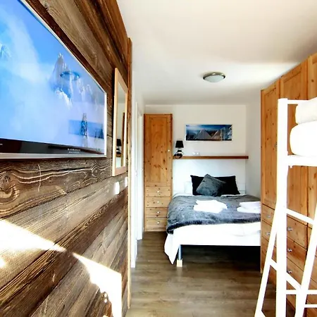 샬레 Mont Blanc Chalet *
